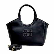 Кожаная маленькая сумка Miu Miu Ivy